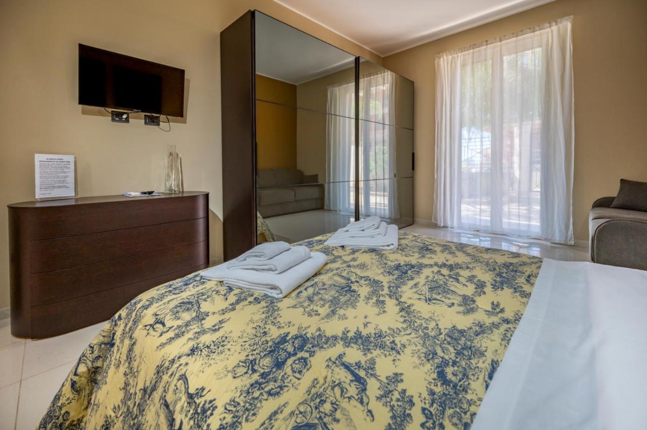 Villa Floyd Charming Rooms B&B Pachino Extérieur photo